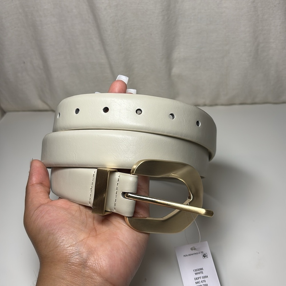 Dillards White Belt With Gold Buckle | Sz XL | NWT - Picture 2 of 7